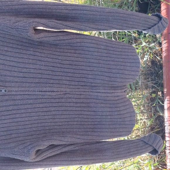 Cardigan - Picture 5 of 7